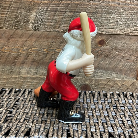 Lenox American by Design “2014 Baseball Santa” Figurine COLLECTIBLE - Picture 6 of 14
